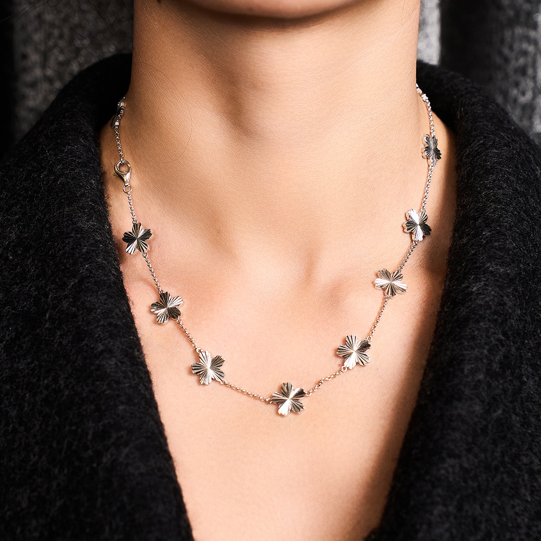 Cherry Blossom Gleam 14-Flower Shine Light Sakura Silver Necklace (Platinum Plated) - BLACK BY BLUE BRAVE